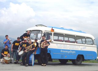 Lomba-Kabell Robur Bus - Narrenzunft Großengstingen e.V.